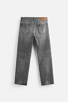 STRAIGHT LEG ANKLE FIT JEANS