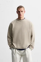 RAISED JACQUARD SWEATSHIRT