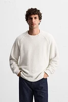 TEXTURED SWEATSHIRT