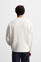 TEXTURED SWEATSHIRT