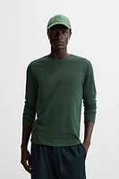 BASIC SLIM FIT T-SHIRT