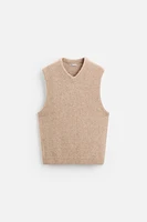 TEXTURED KNIT VEST