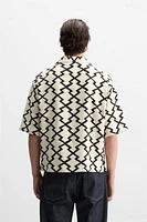 GEOMETRIC PRINT OVERSHIRT