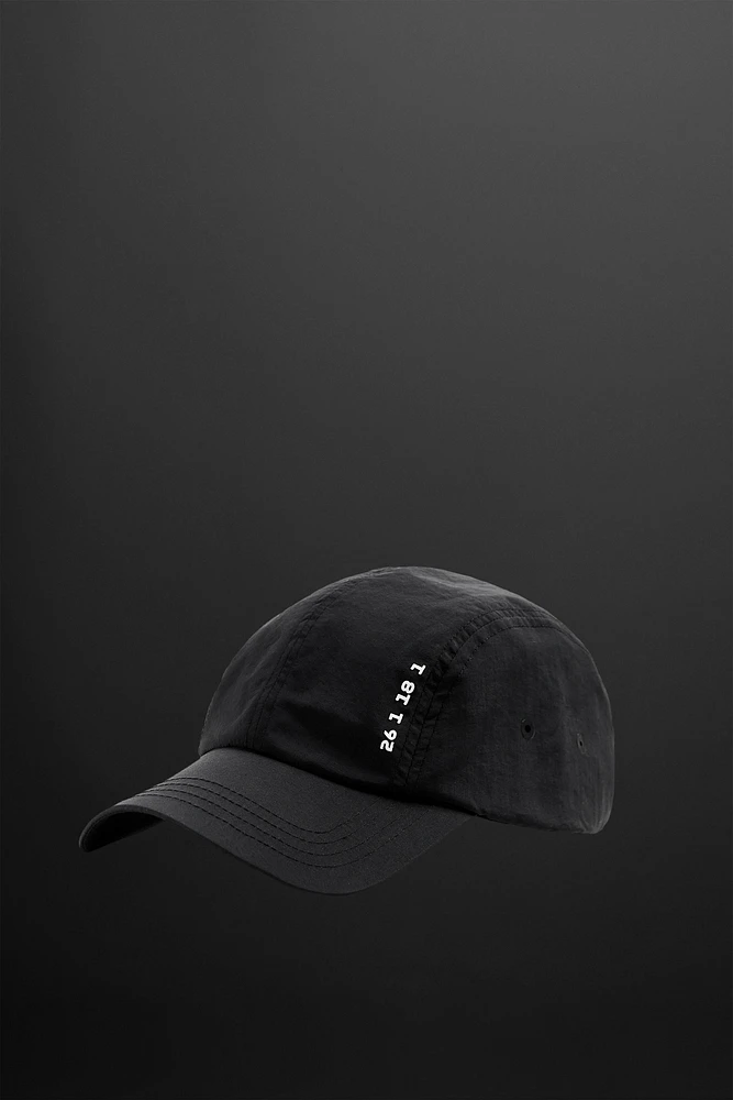 BASEBALL TRAINING CAP