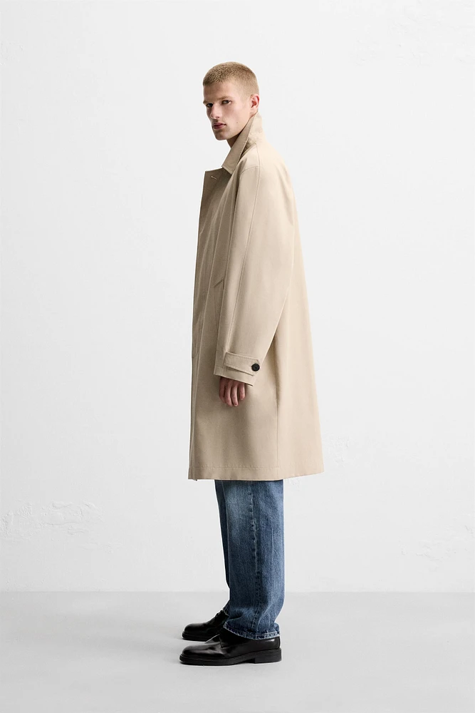 LIGHTWEIGHT COAT LIMITED EDITION