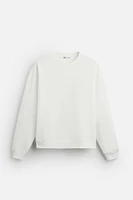 TEXTURED SWEATSHIRT