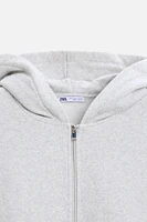 TEXTURED HOODED SWEATSHIRT