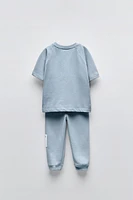 SWEATSHIRT AND PANTS MATCHING SET