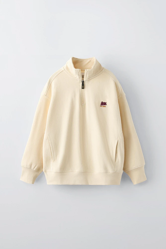 EMBROIDERED SWEATSHIRT