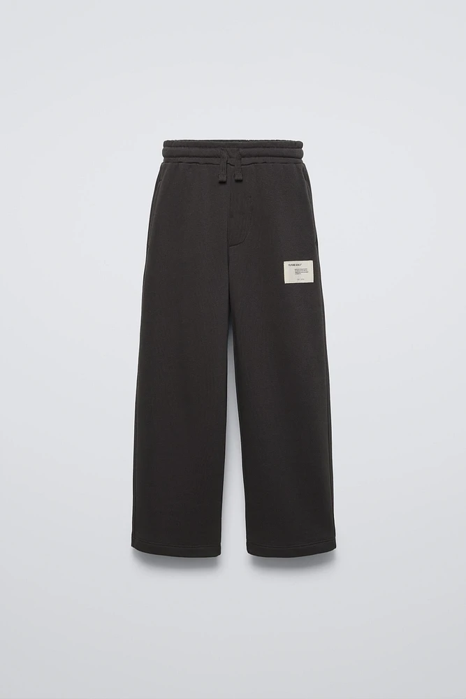 PLUSH STRAIGHT LABEL PANTS