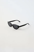 CAT EYE SUNGLASSES