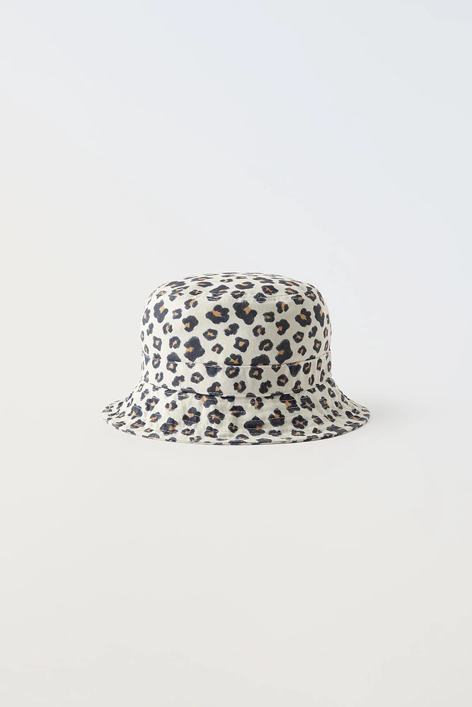 ANIMAL PRINT BUCKET HAT