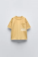 TEXT POCKET T-SHIRT