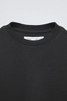 TEXTURED LABEL T-SHIRT