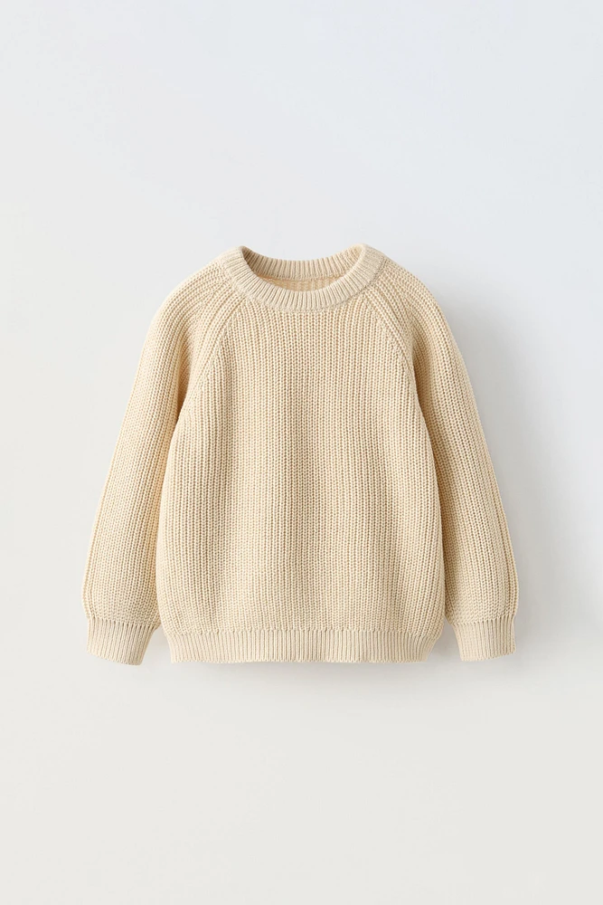 KNIT SWEATER