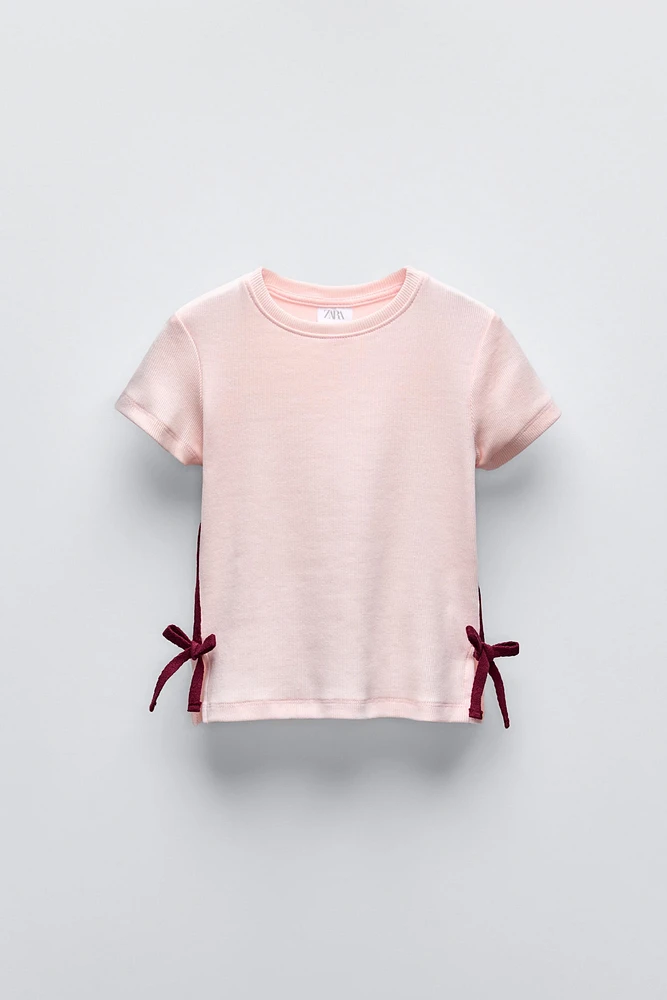 RIBBED T-SHIRT WITH RIBBONS AND BOWS