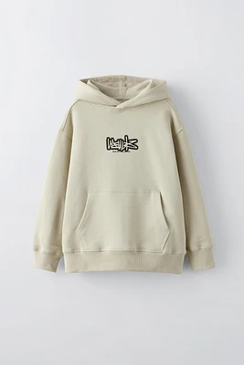 TEXT PRINT HOODED SWEATSHIRT