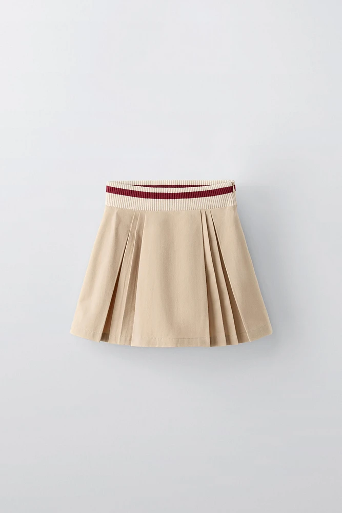 RIBBED BOX PLEAT SKIRT