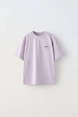 EMBROIDERED PATCH T-SHIRT