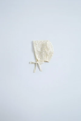 LACE BONNET