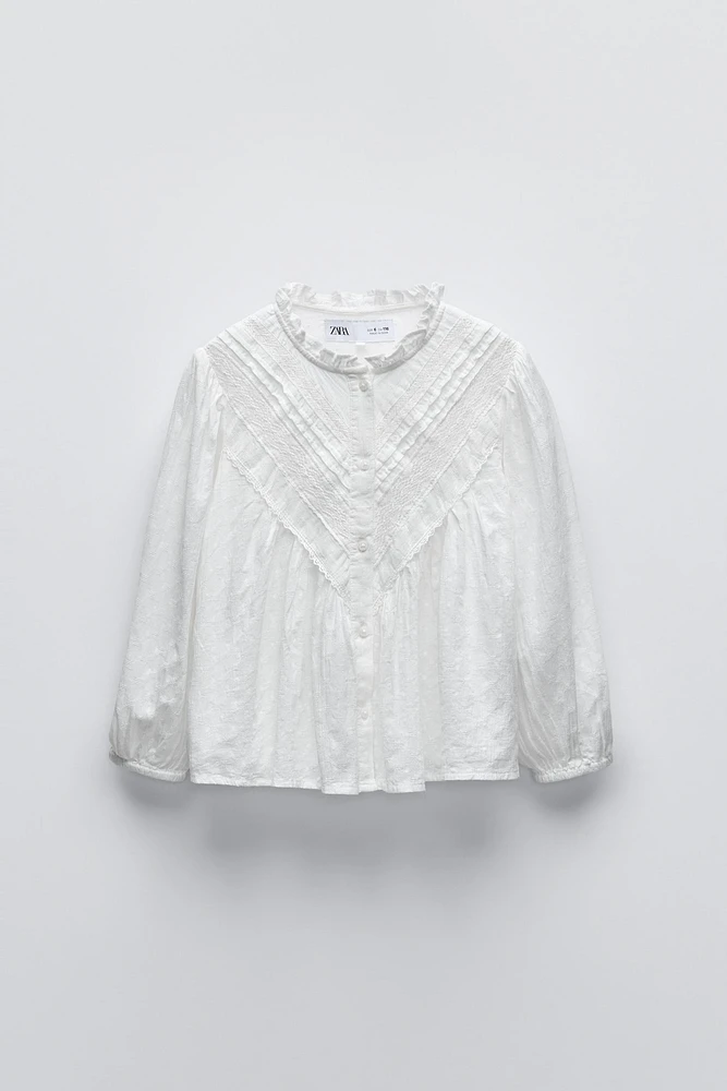 ROMANTIC LACE TRIM SHIRT