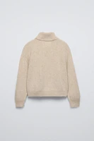 WOOL AND CASHMERE BLEND TURTLENECK SWEATER