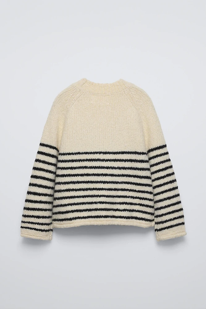 STRIPED KNIT SWEATER WITH EMBROIDERY