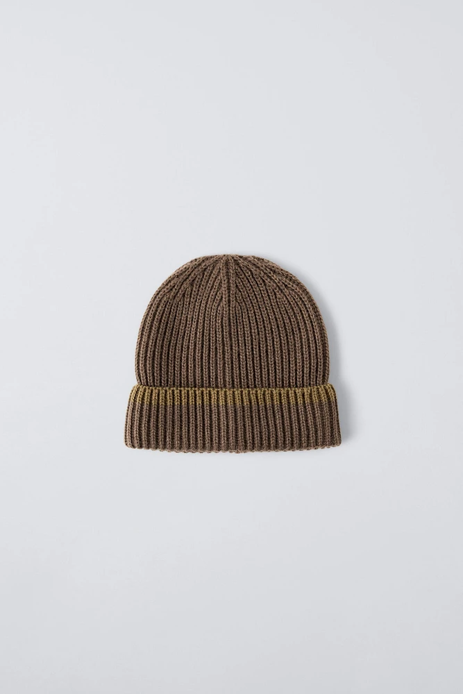 KNIT HAT