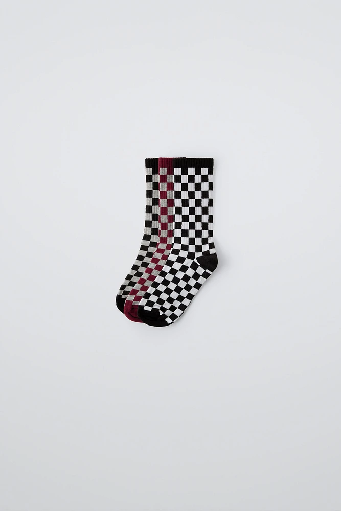 THREE-PACK OF CHECKERBOARD CREW SOCKS