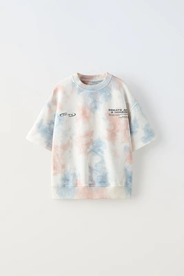 TEXT DETAIL TIE DYE SHORT SLEEVE SWEATSHIRT