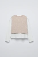 CONTRASTING KNIT TOP