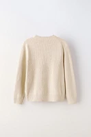 KNIT SWEATER