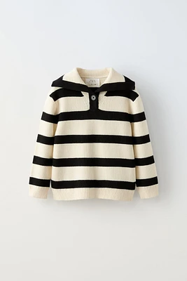 STRIPED COLLAR SWEATER