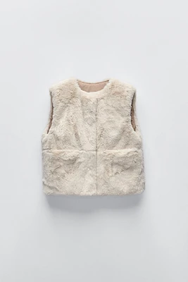 REVERSIBLE FAUX FUR VEST