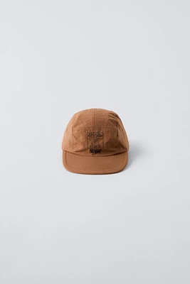 CHARLIE BROWN SNOOPY™ PEANUTS TECHNICAL CAP