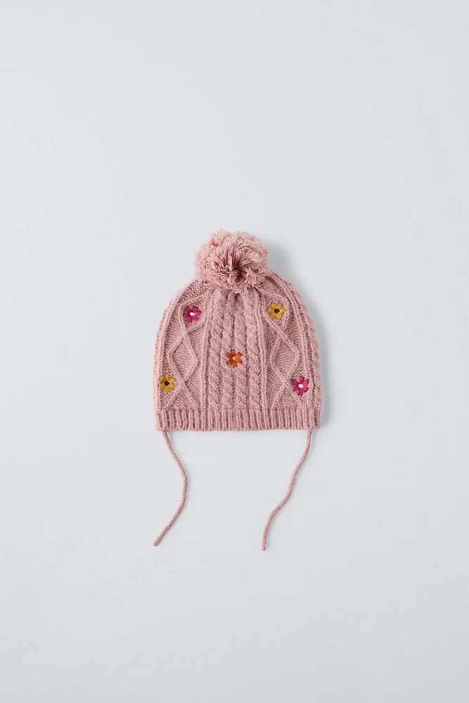 EMBROIDERED KNIT POMPOM HAT