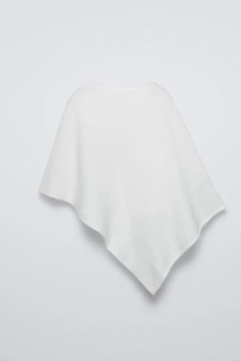 ASYMMETRIC KNIT CAPE