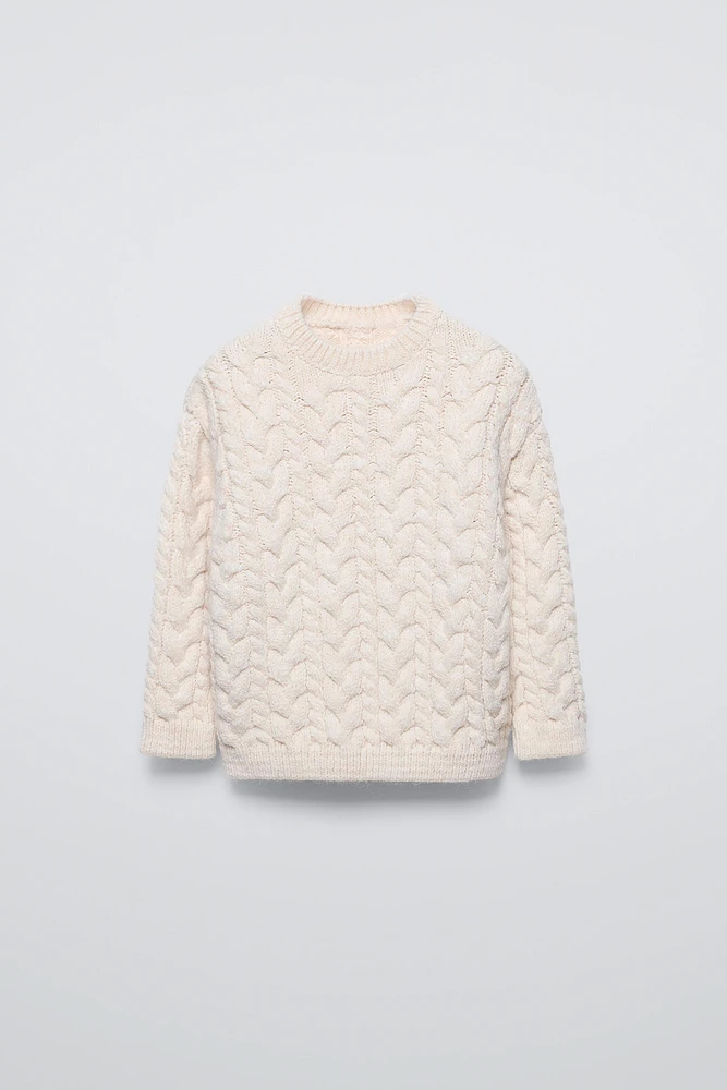 CABLE KNIT SWEATER