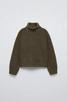 KNIT TURTLENECK SWEATER