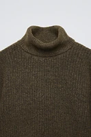 KNIT TURTLENECK SWEATER