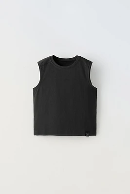 SLEEVELESS TOP