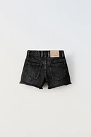 FRAYED DENIM SHORTS