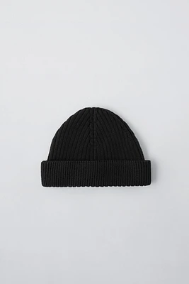 SHORT KNIT HAT