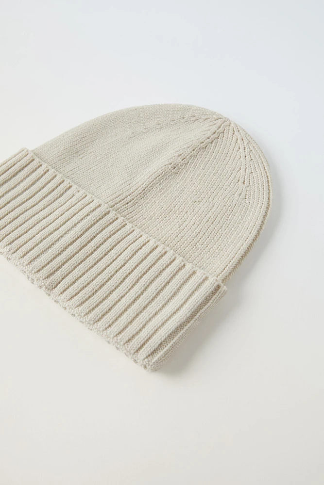 KNIT HAT