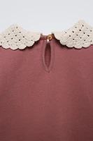 CROCHET COLLAR SWEATSHIRT