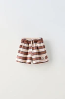 LABEL DETAIL STRIPED SHORTS