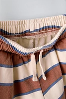 LABEL DETAIL STRIPED SHORTS