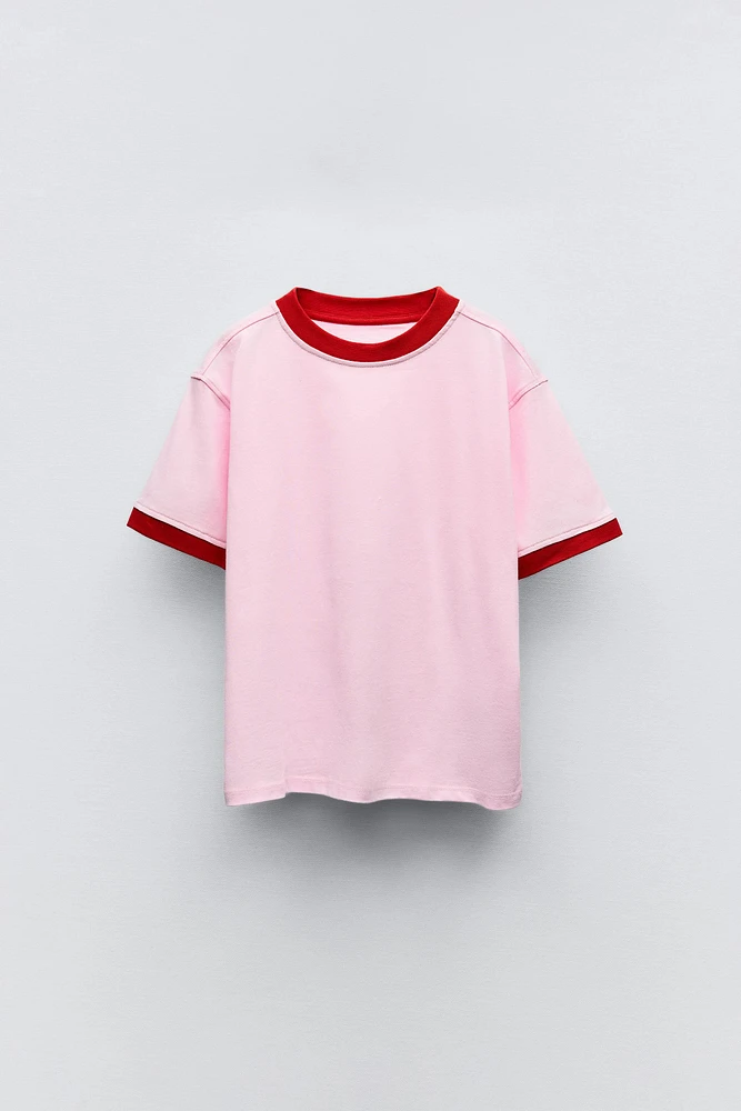 T-SHIRT WITH CONTRASTING PIPING