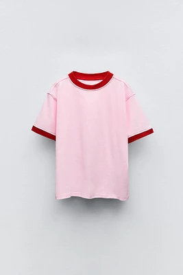 T-SHIRT WITH CONTRASTING PIPING