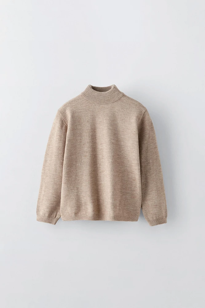 BASIC KNIT SWEATER